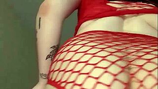 Chubby babe spreads juicy pussy lips and big ass in sensual homemade tease