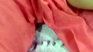 Newlywed bhabhi sneaks devar dick ride in secret