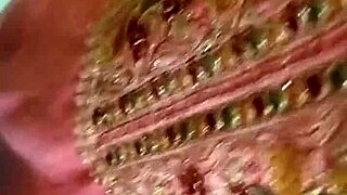 Newlywed bhabhi sneaks devar dick ride in secret