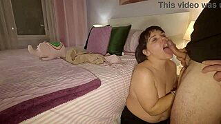 romantic homemade sex with my hairy stepmom creampie inside 😍💦