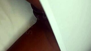 hey this hot curvy amateur babe gets wild solo wet pussy play homemade style