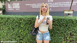 Gatita Veve's Blindfolded Latina Curves Beg for Pussy Lick!