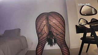 neighbor cant resist her juicy curves begging for deep thrusts