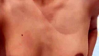 i GOT SO HORNY i had to rub out a quick juicy cum