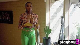 yo check out ebony teen nyla's big tits and perfect body posing naked 😍🍑