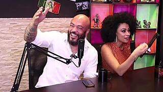 Gostosa Ruiva Chupa Pau Enorme e Fode Buceta Apertadinha