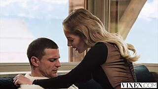 BELLA SPARK DUMPS BF FOR WILD OUTDOOR RIDE ON STRANGER'S COCK