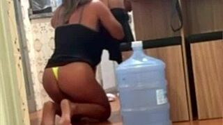 belinha hotwife seduced delivery guy then uber for double mouth cumshots