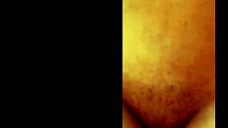 Elvie Stretches Ebony Pussy Wide Outdoor in Slutty Phone Compilation