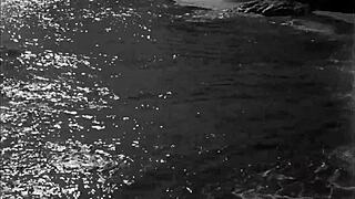 Vintage erotic art looks so steamy 🔥😘 classic vibes