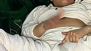 Amateur solo girl wakes up early for intense masturbation squirt session