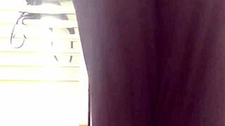 omg this cute yoga teen slut farts loud in tight pants watch her shake that ass 💨🍑