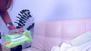 hey babe, watch me squirt hard??