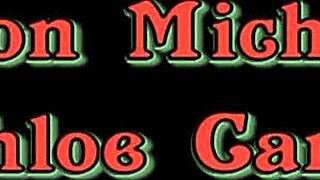 Top off perky hooters milf starts playing! 🔥👀