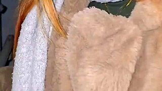 I sneak into my cheating neighbor's house, fuck her pussy doggystyle and fill her coño with cum