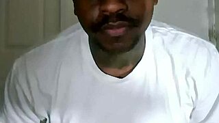 who's up for free joi practice with this old perv?? 😏👅