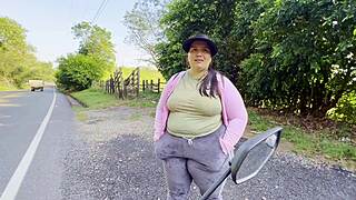 Me Follan Una Desconocida En Cabana Publica Del Hotel Con Polla Gigante?!