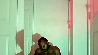 Dreaming of Girlfriend While JOI Singing Turns Romantic - Join Free?