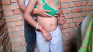 indian schoolgirl mms leaks her armpits ass and chubby legs live