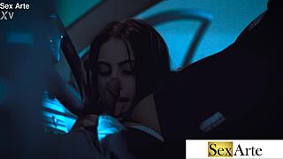 Eu chupo o pauzão do meu amante no motel enquanto o corno espera em casa fodendo minha buceta molhada