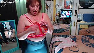 dawnskye1962 models curvy leggings before ripping clothes and facesitting jerry