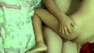 novinha 18+ sucks and fucks hot employee's cock behind cuckold's back!