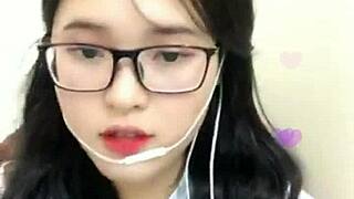super cute vietnamese girl livestreams her sexy korean webcam vibes