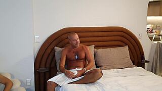 brazilian hotwife sucks leo casanova cock real swingers part 1