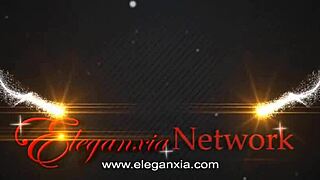 check out her spreading those juicy indian ass cheeks wide open