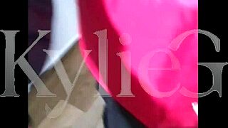 Delivery Guy Finally Gives In to Horny Housewife's Cravings After Many Tries