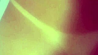 fodendo a loirinha casada no banheiro o corno tava jogando no quarto