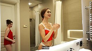 INSTEAD OF CLUB GIRLS HIT SHOWER FOR LESBIAN LICKING FINGERING ORGASMS 4K