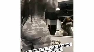 damn that milf's erotic ass shakes perfectly for the voyeur cam