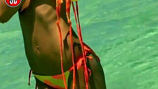 brooklyn decker sexy model challenges you to jerk off while staring at her perfect curves in contest