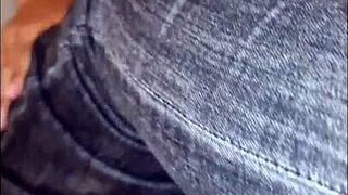 hey hermanastro can you pull off my jeans and pound my tight virgin pussy porfa? 😏🍑🔥