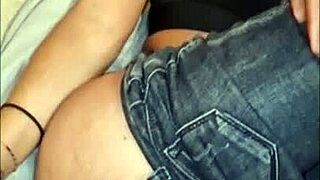 hey hermanastro can you pull off my jeans and pound my tight virgin pussy porfa? 😏🍑🔥