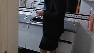 Wanna see me flash pussy while big cocks stroke for me?