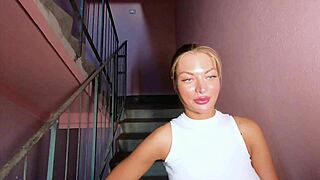 helpin' neighbor turned into wild pussy poundin' at her place