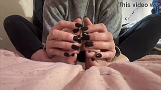 ARTEMISIA'S MILF FEET FETISH WITH LONG NAILS AND HAND WORSHIP SESSION