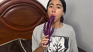 amateur latina babe fingers her juicy pussy before riding big cock missionary style