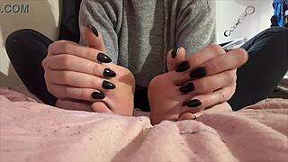 ARTEMISIA'S MILF FEET FETISH WITH LONG NAILS AND HAND WORSHIP SESSION
