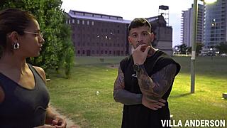 sin agua mi vecino usa mi baño pero primero destroza mi vagina