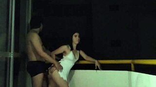 entra nesse cuzinho bem devagar e fode ate gozar dentro