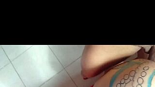 😍 Hanzzell Guerrero's hubby pounds her big ass in apartment living room amateur casting!