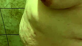 im washin up in shower part2