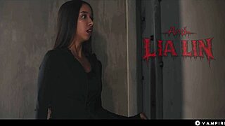 EBONY MONSTER GIRL VAMPIRE CANELA SKIN DOMINATES BARBIE ROUS PUSSY LICK!