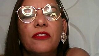Noite sexualmente gostosa with erotic couple action