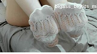Wh te socks sock fetish soles w th socks feet foot fetish