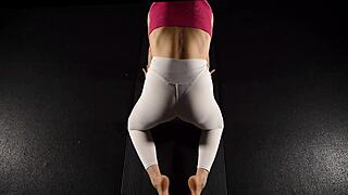 Mindful edging yoga builds extended pleasure