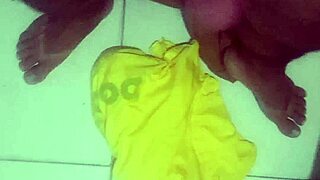 Brazilian beauty pleasures herself solo and creams with sensual masturbation